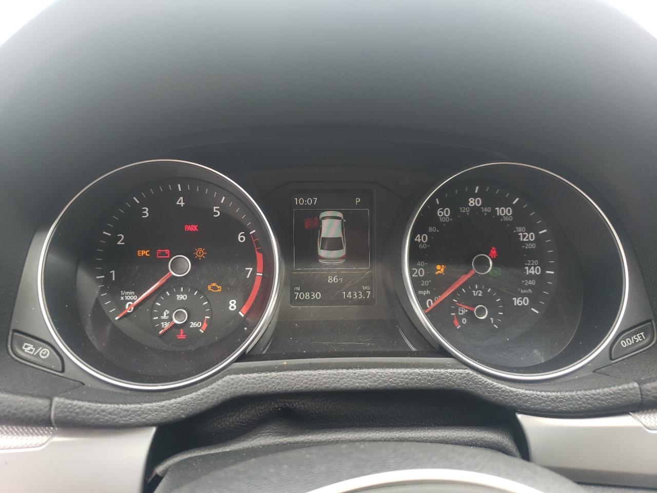 2019 VOLKSWAGEN Passat