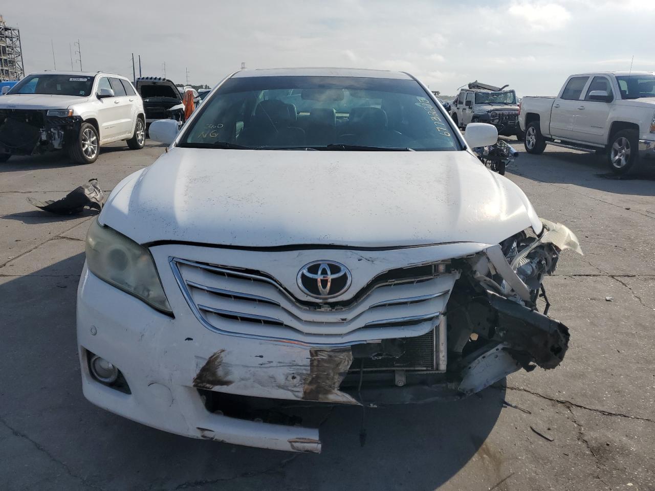 2011 TOYOTA CAMRY
