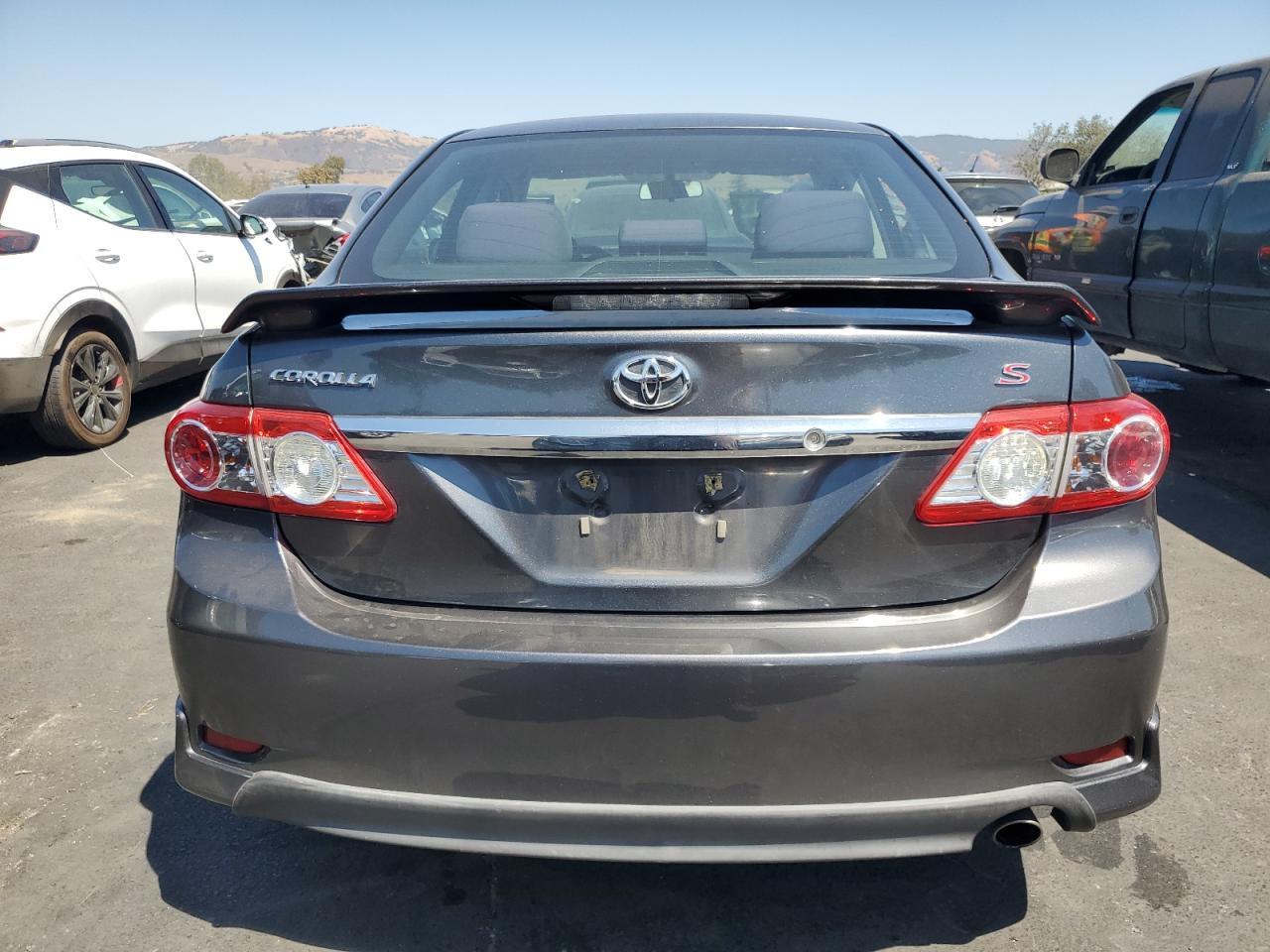 2013 TOYOTA COROLLA