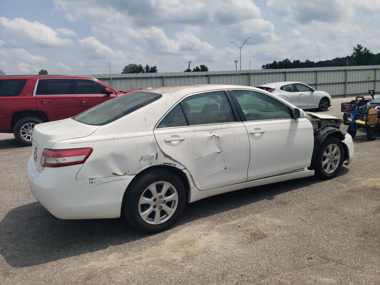 2011 TOYOTA CAMRY