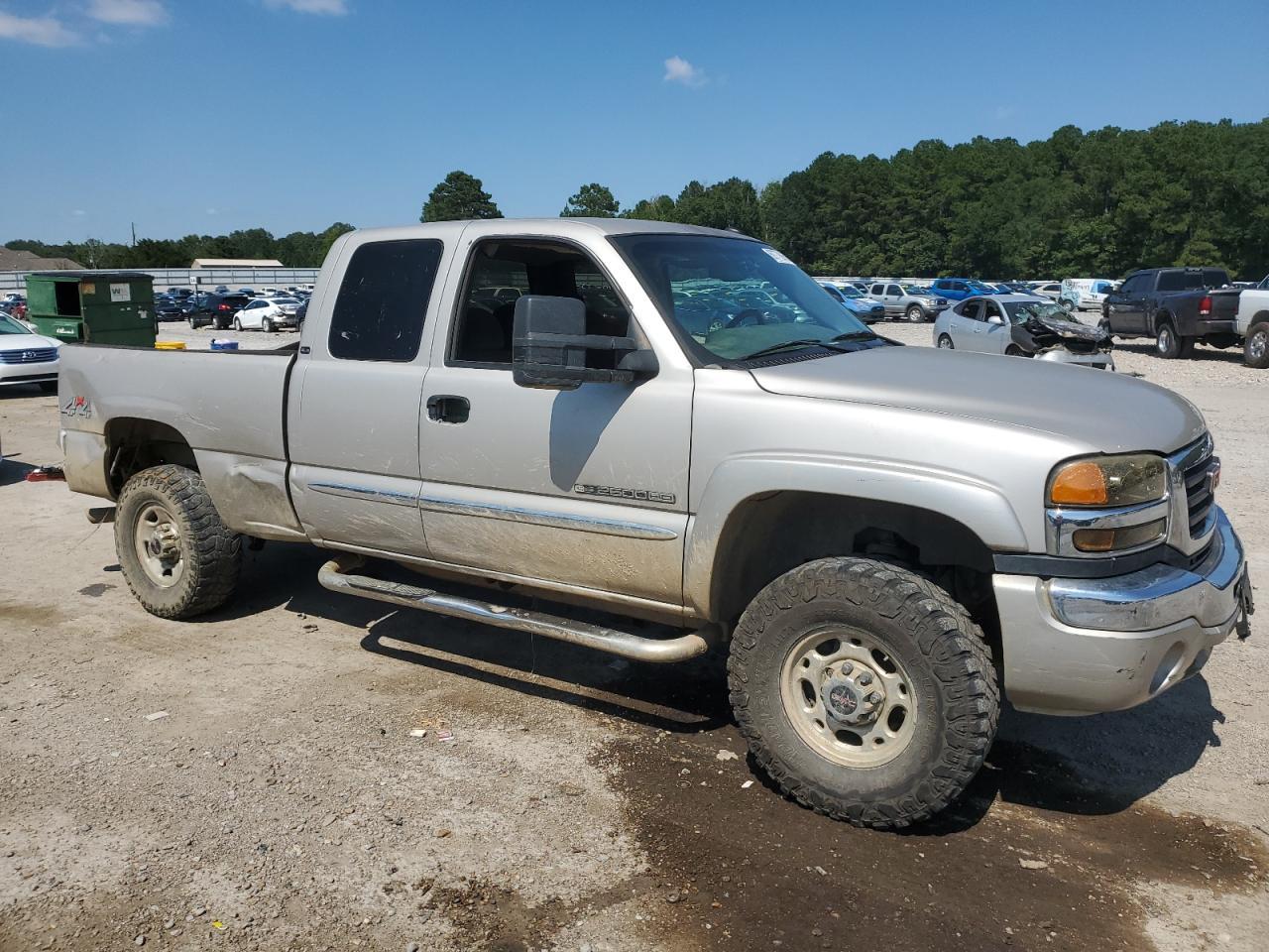 2005 GMC Sierra