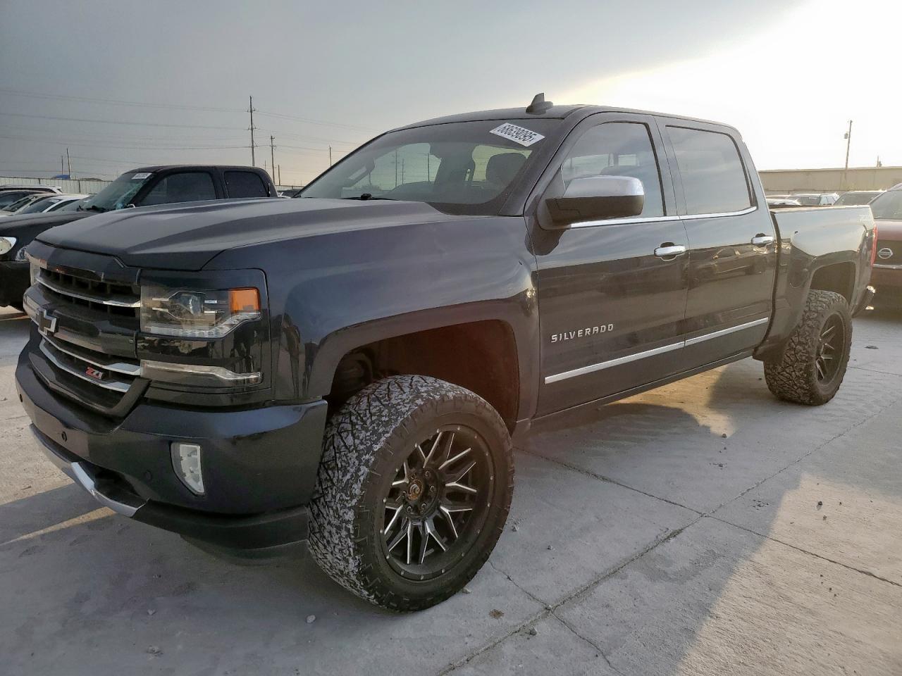 2018 CHEVROLET Silverado
