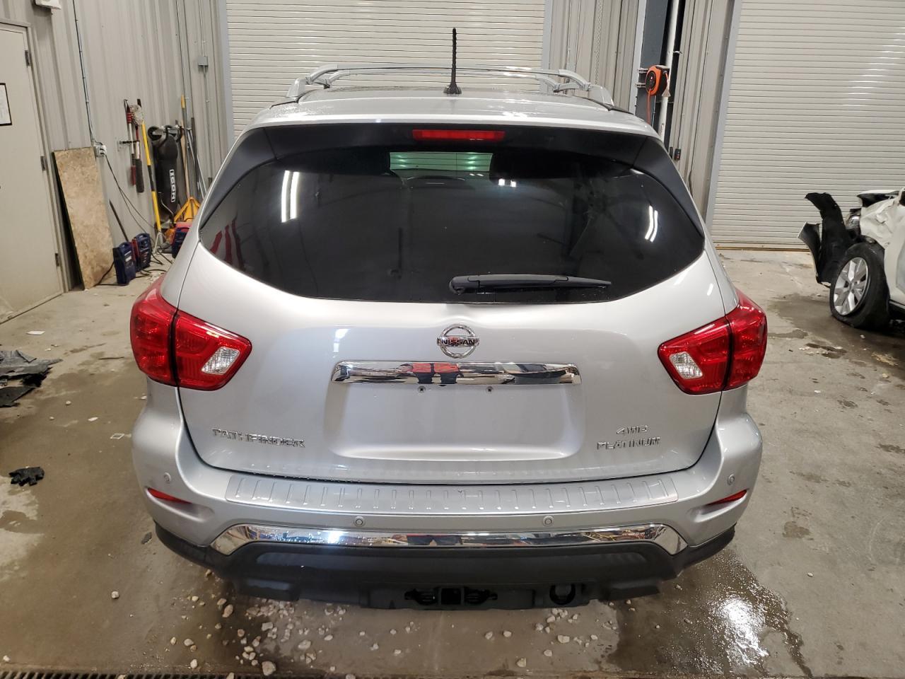 2017 NISSAN PATHFINDER
