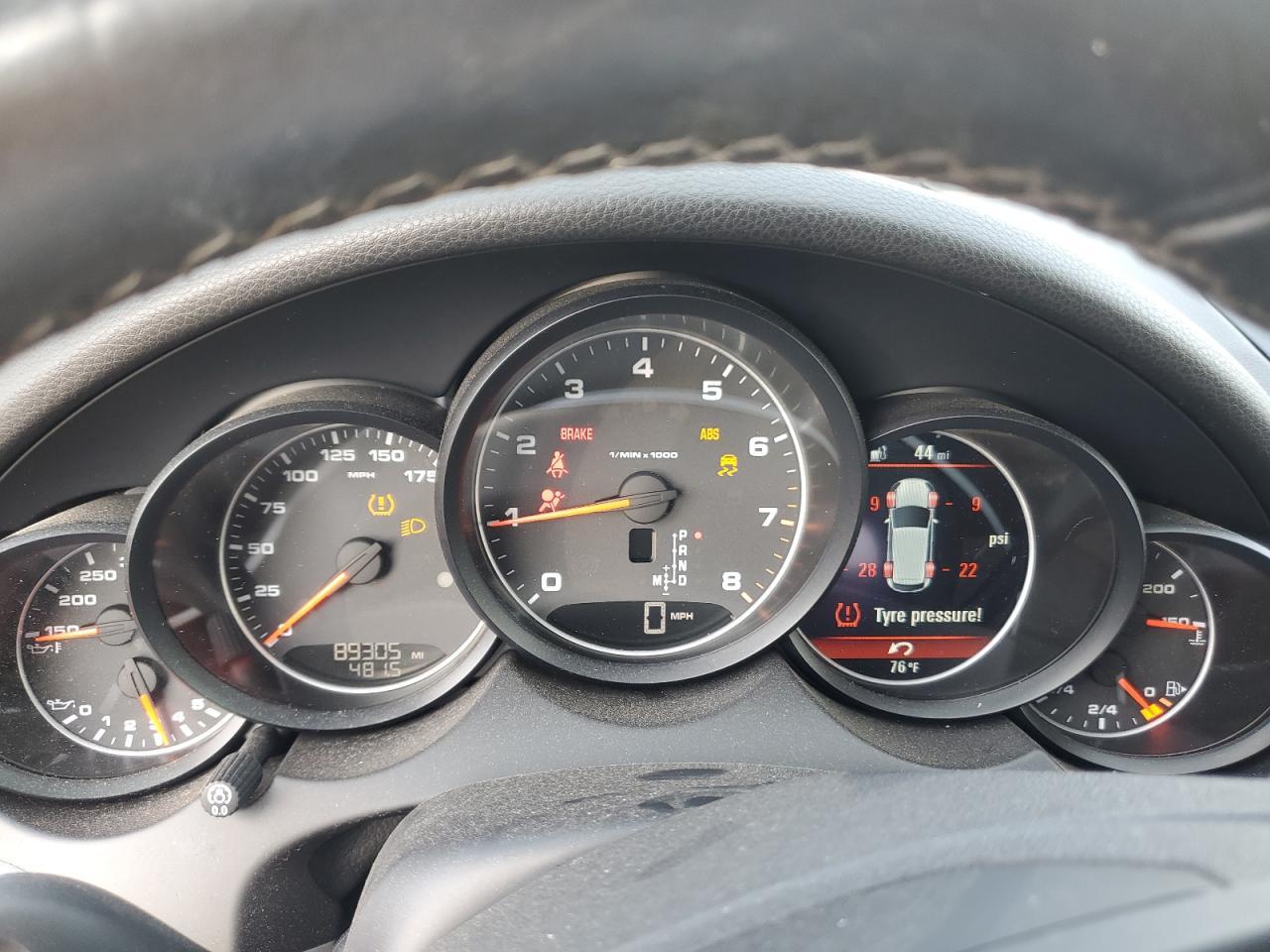 2014 PORSCHE CAYENNE
