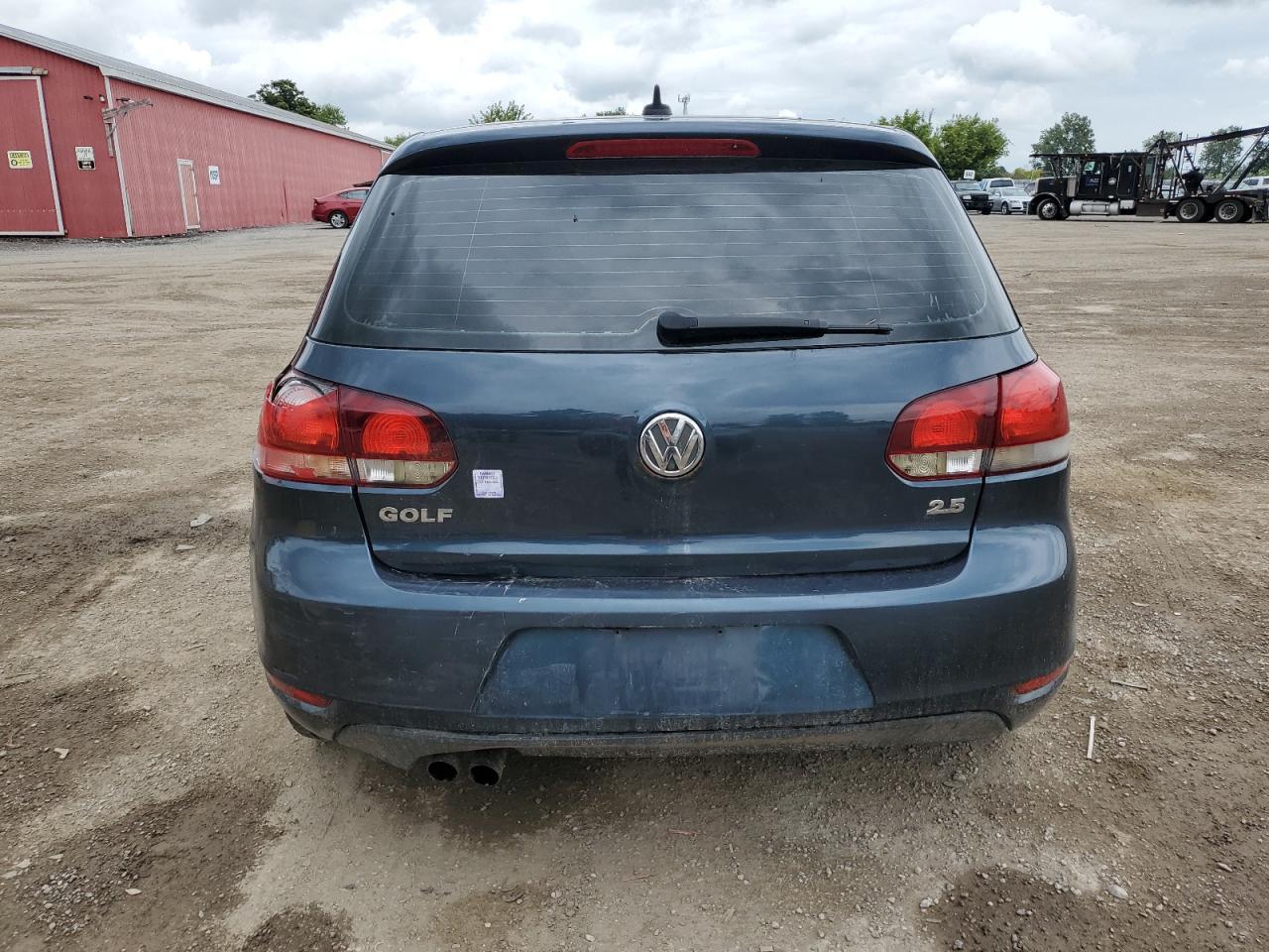 2011 VOLKSWAGEN GOLF