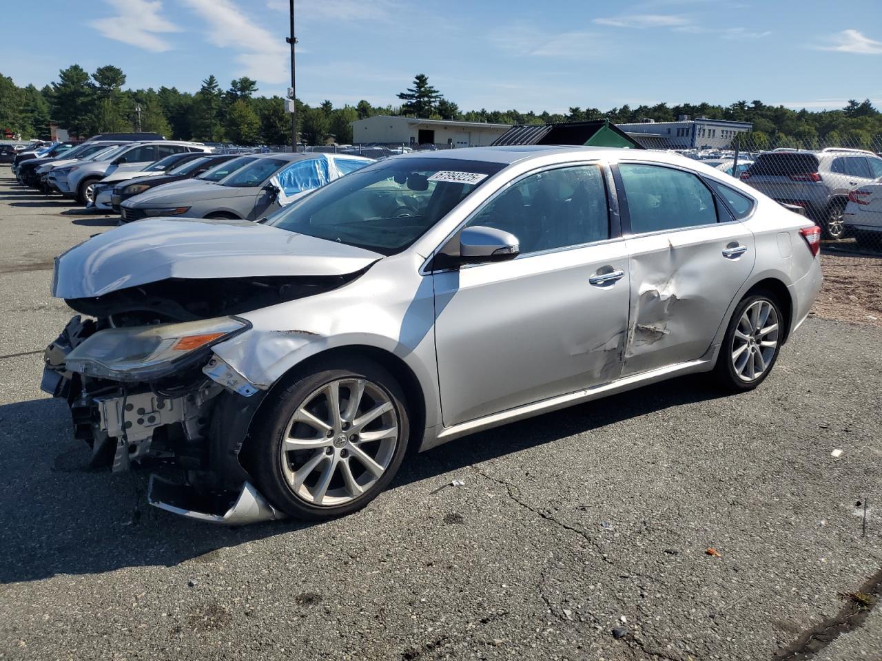 2014 TOYOTA Avalon