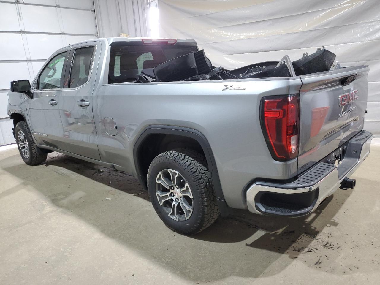 2023 GMC Sierra
