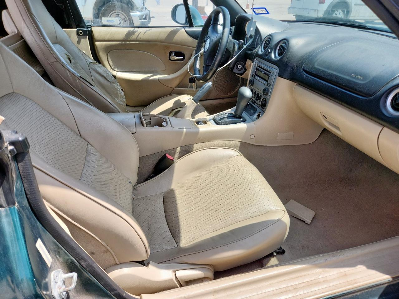 2004 MAZDA MX-5 Miata
