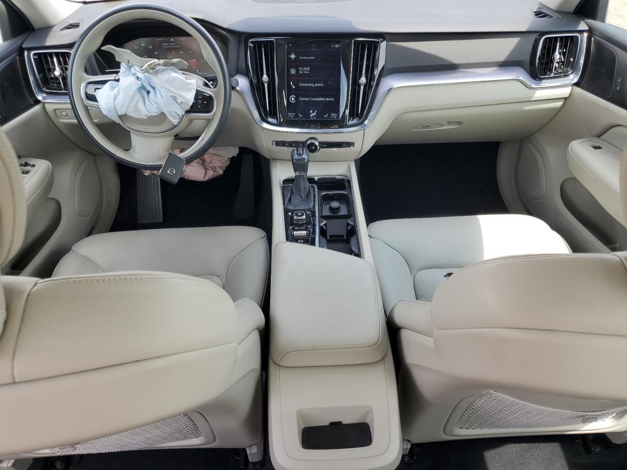 2020 VOLVO S60
