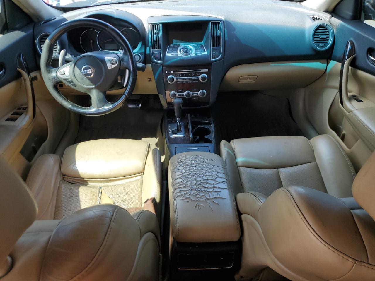 2011 NISSAN Maxima