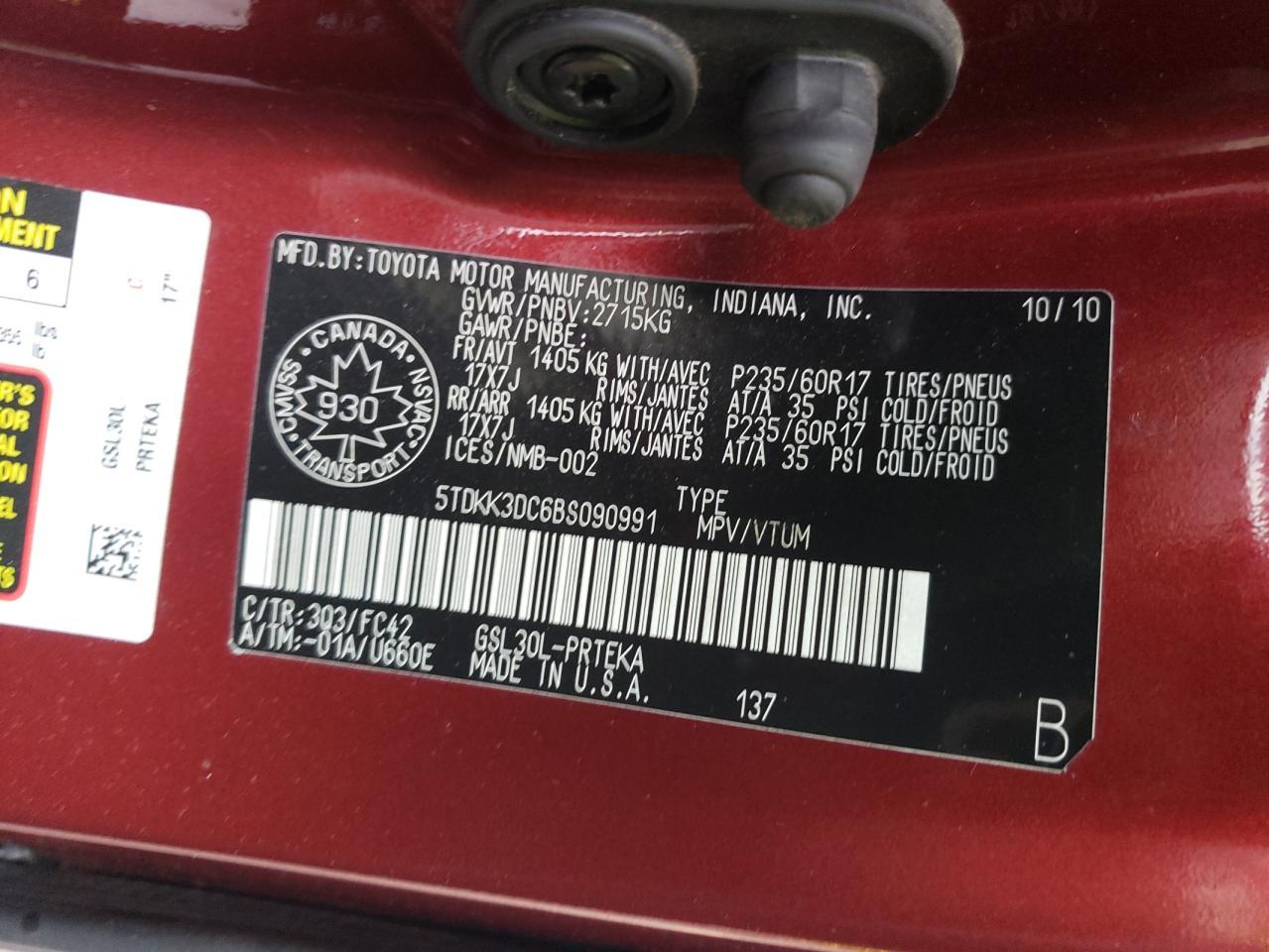 2011 TOYOTA SIENNA