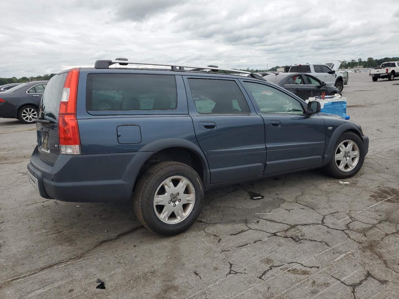 2006 VOLVO XC70