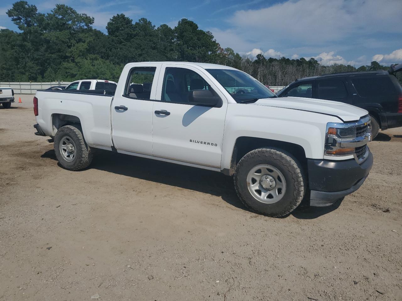 2018 CHEVROLET Silverado