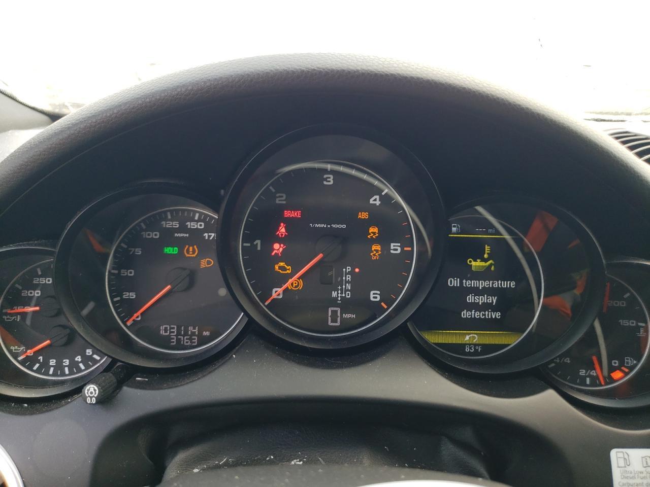 2014 PORSCHE CAYENNE