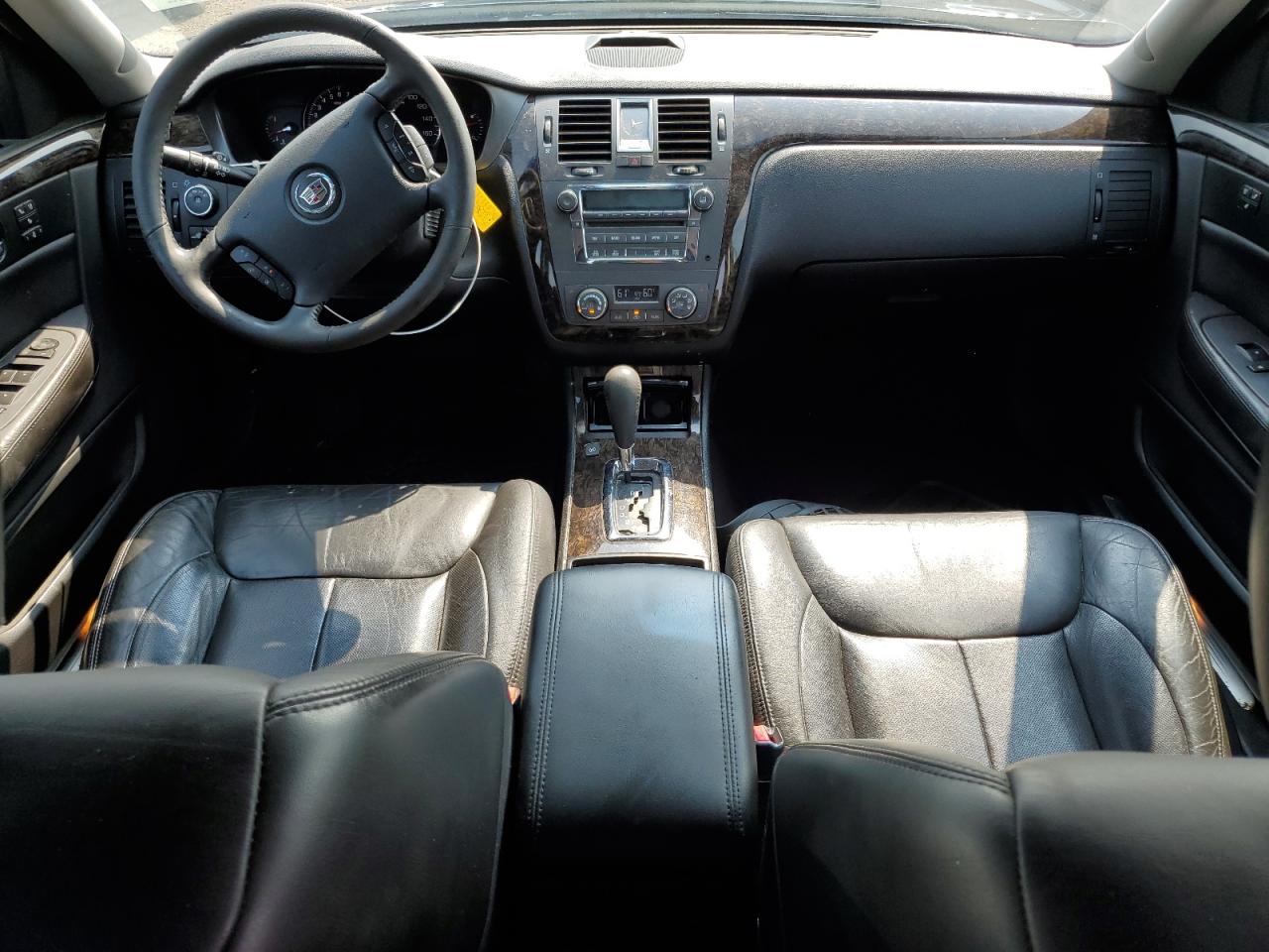 2010 CADILLAC DTS