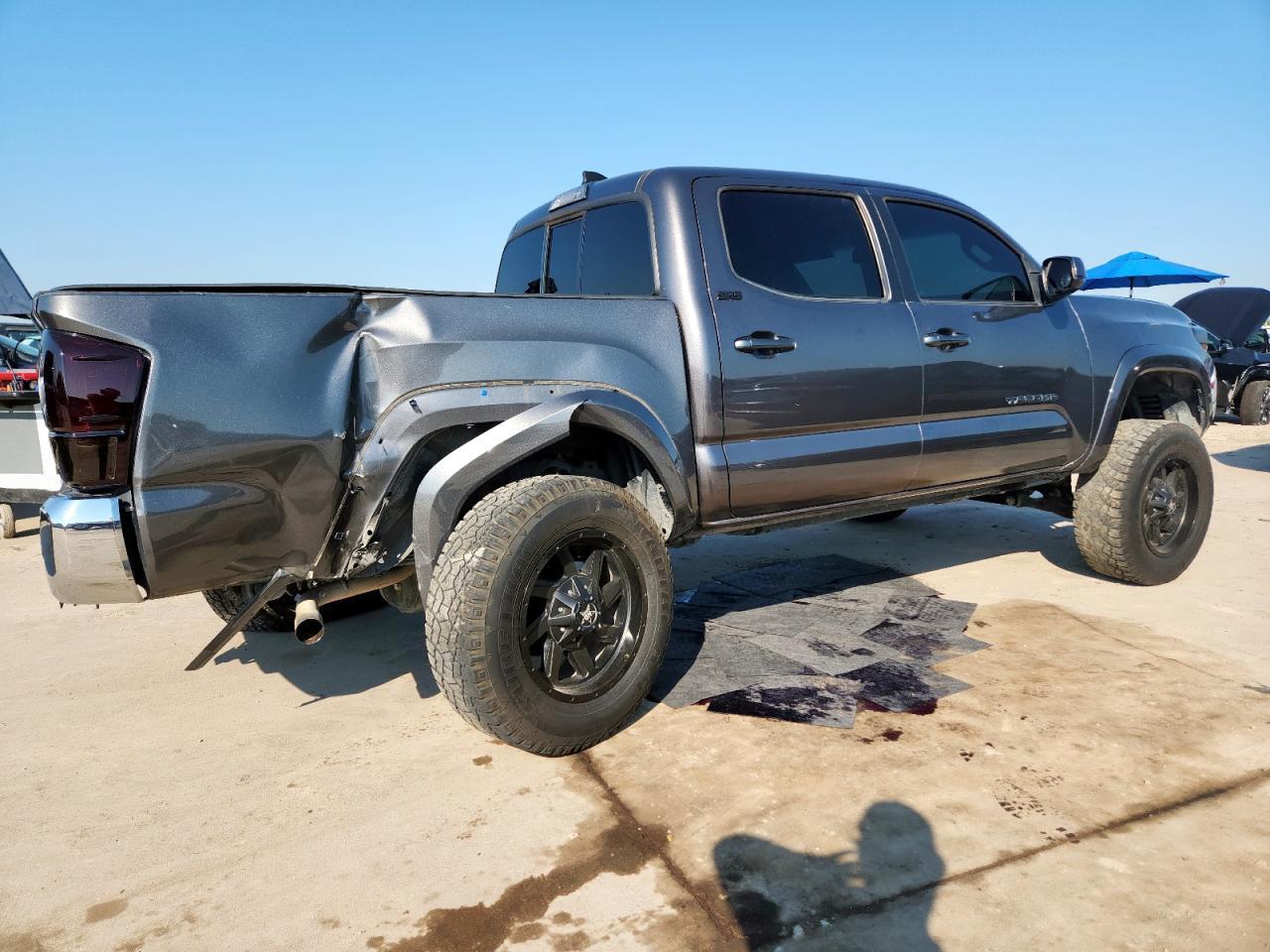 2016 TOYOTA TACOMA