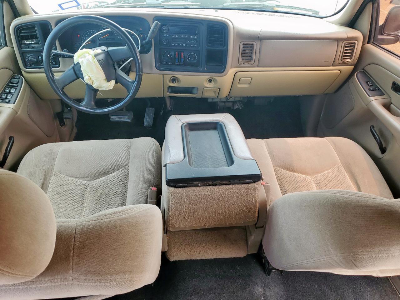 2004 CHEVROLET Suburban