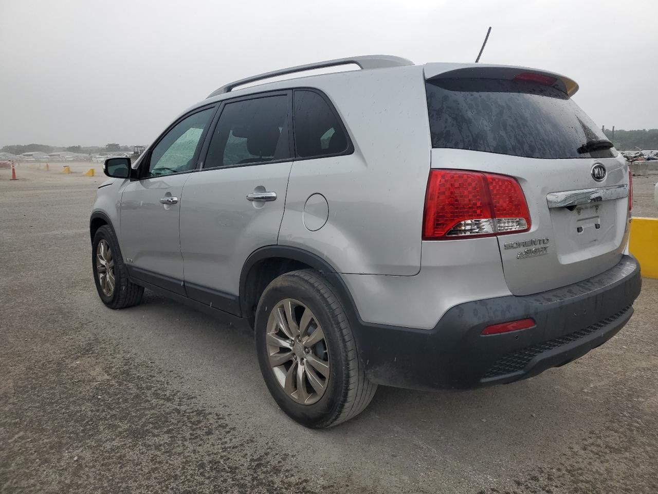 2011 KIA SORENTO