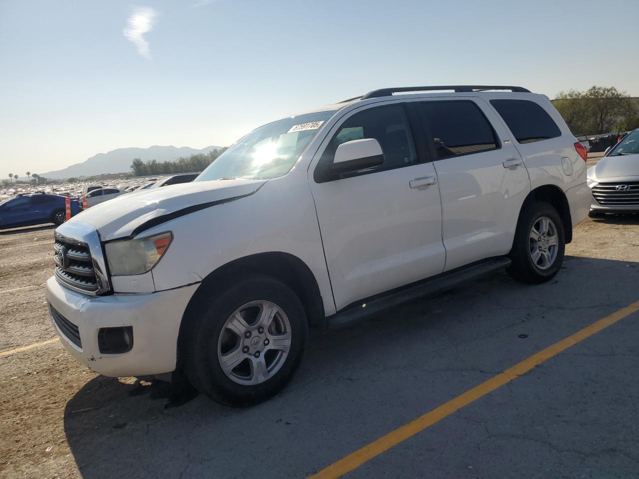 2013 TOYOTA Sequoia