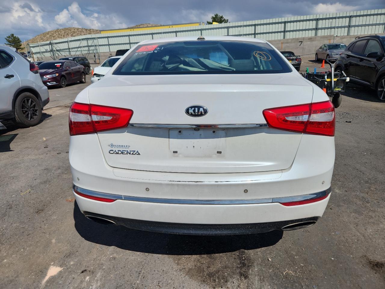 2015 KIA Cadenza