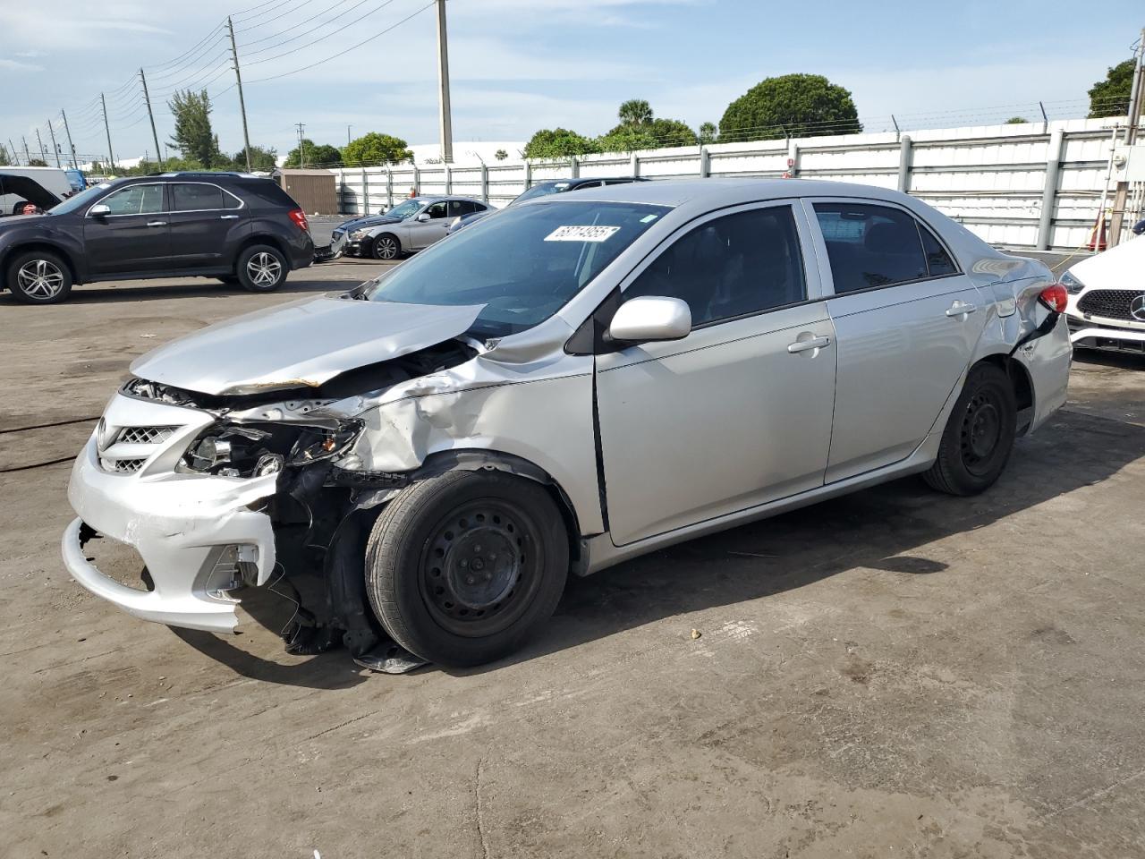 2013 TOYOTA COROLLA