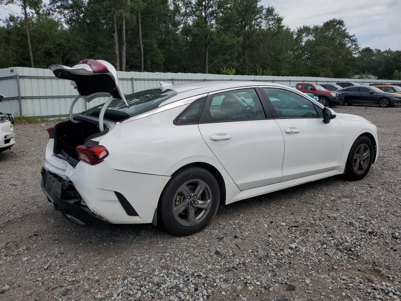 2022 KIA K5