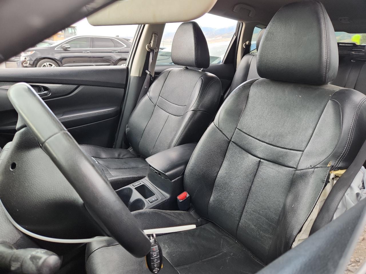 2016 NISSAN ROGUE