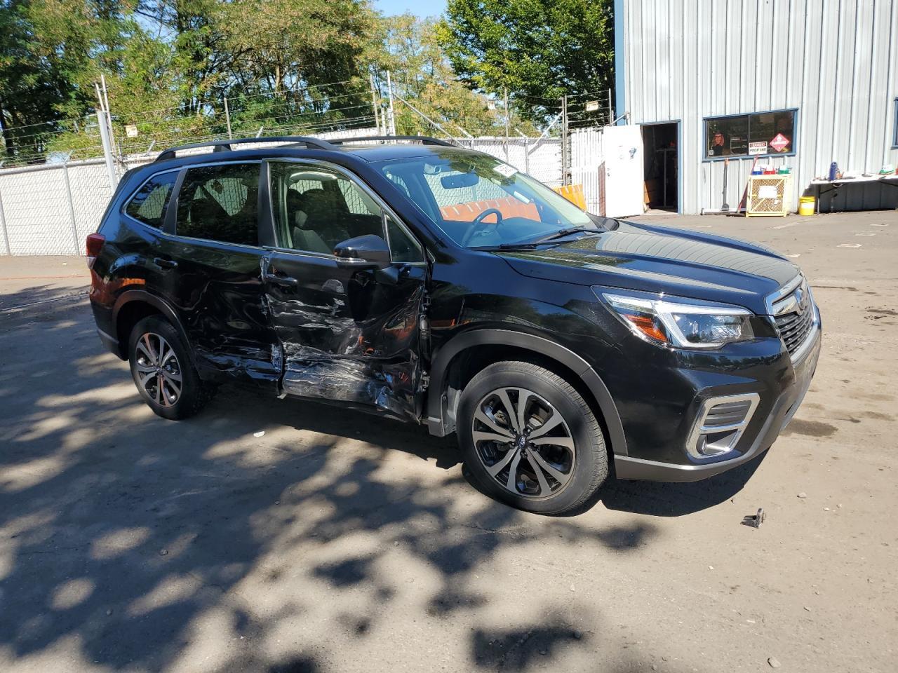 2021 SUBARU FORESTER
