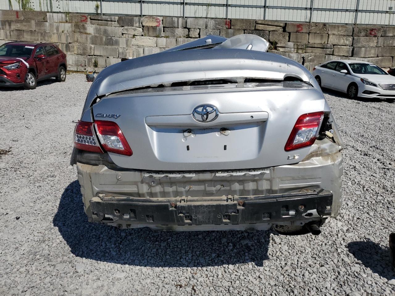 2011 TOYOTA CAMRY