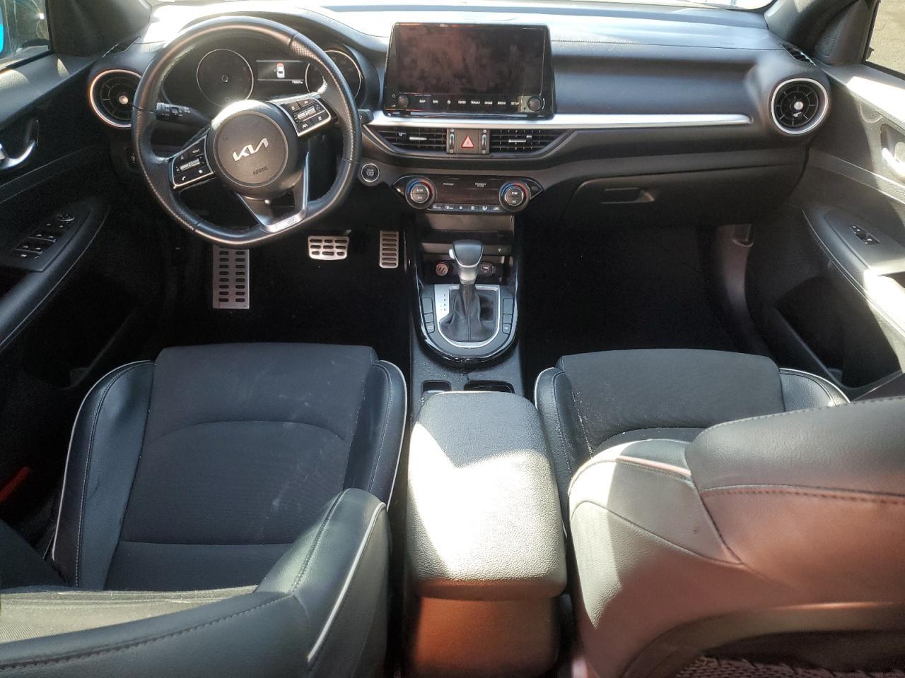 2023 KIA FORTE