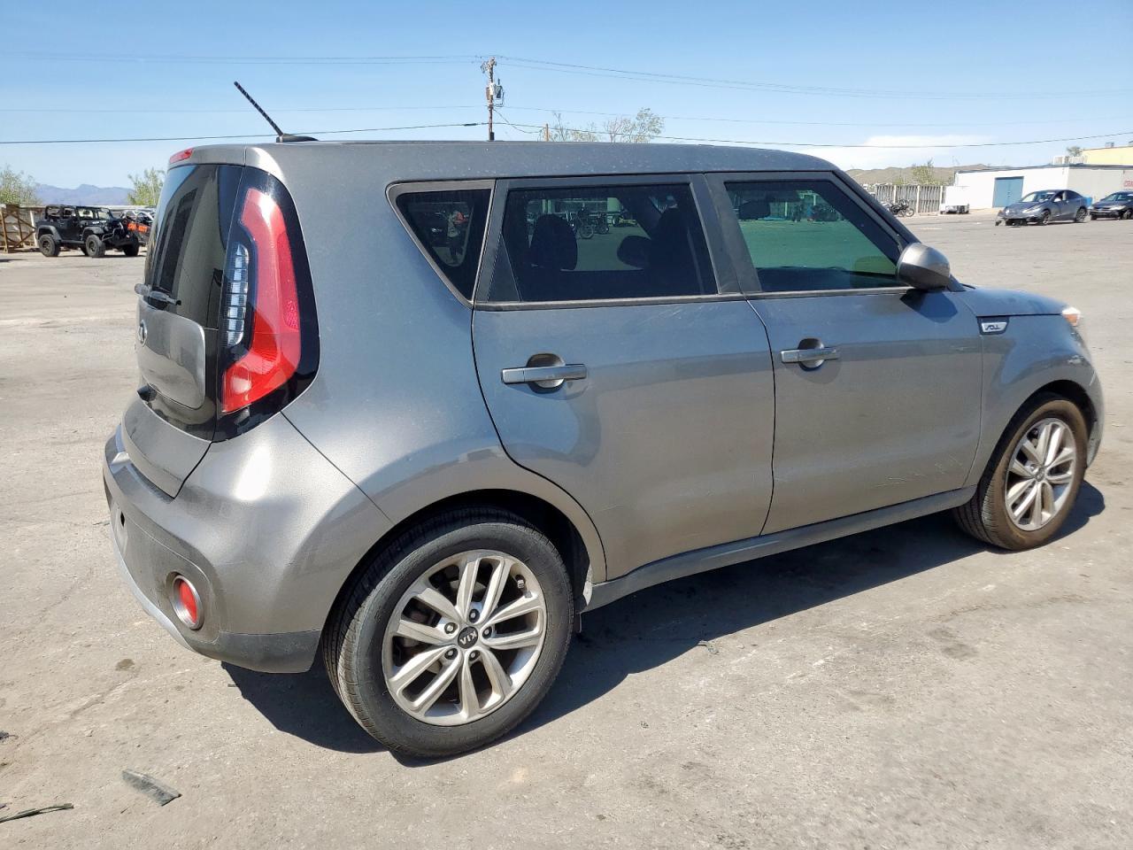 2017 KIA SOUL