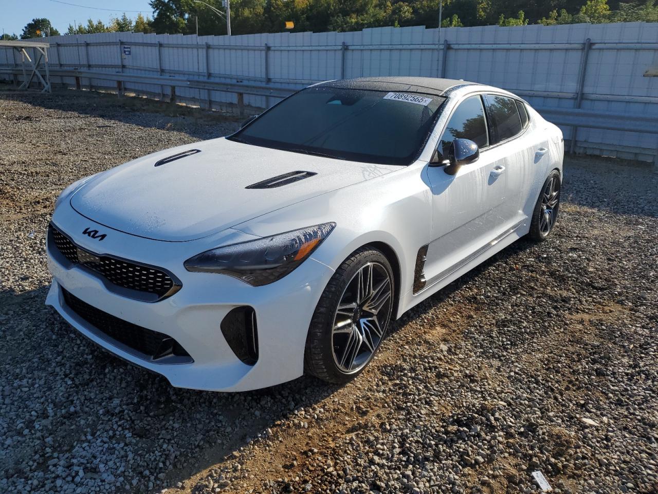 2022 KIA Stinger