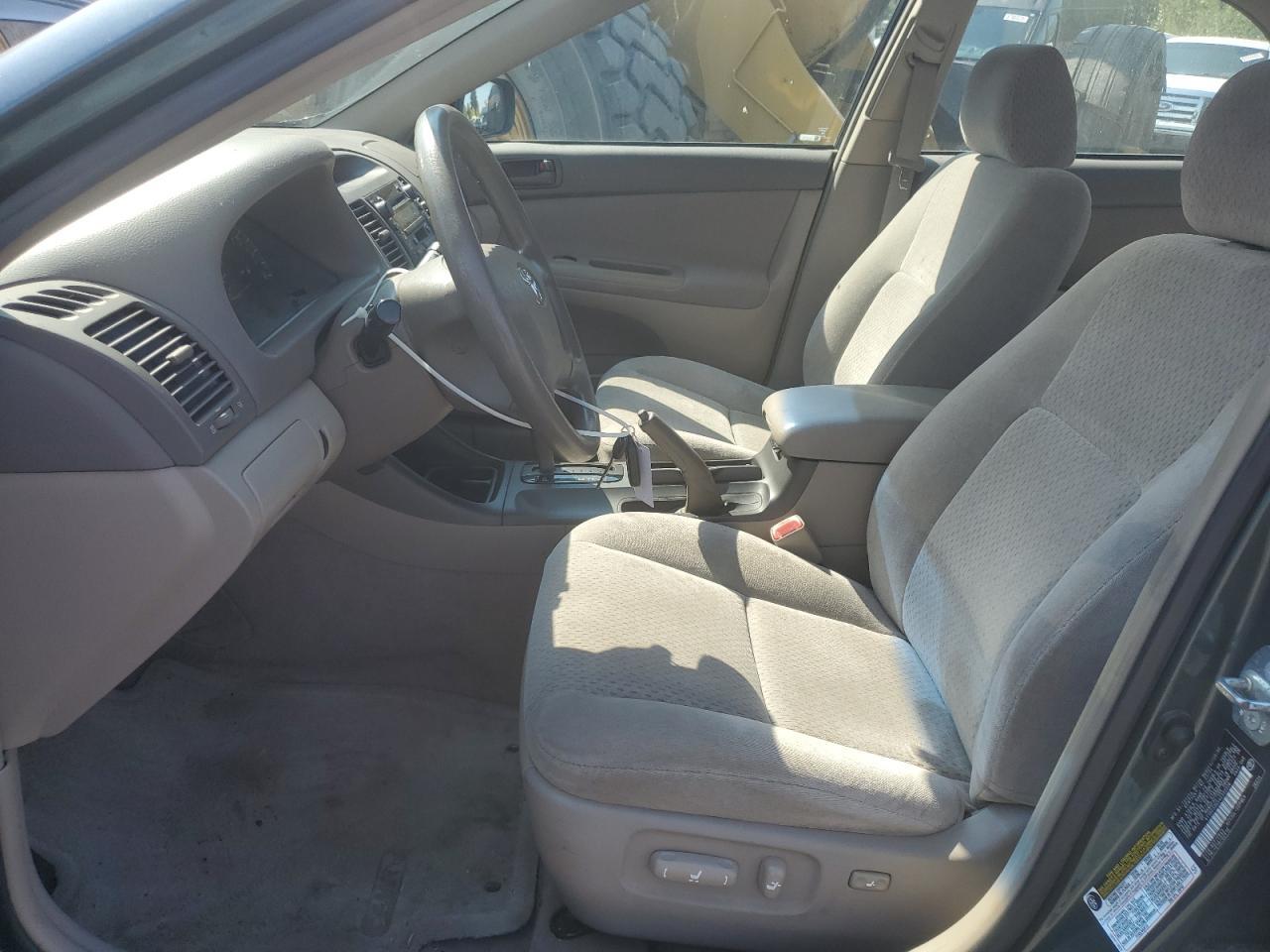2004 TOYOTA CAMRY