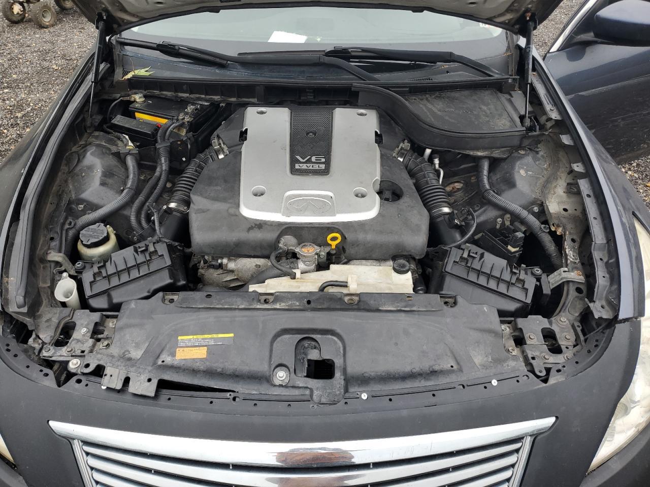 2011 INFINITI G37