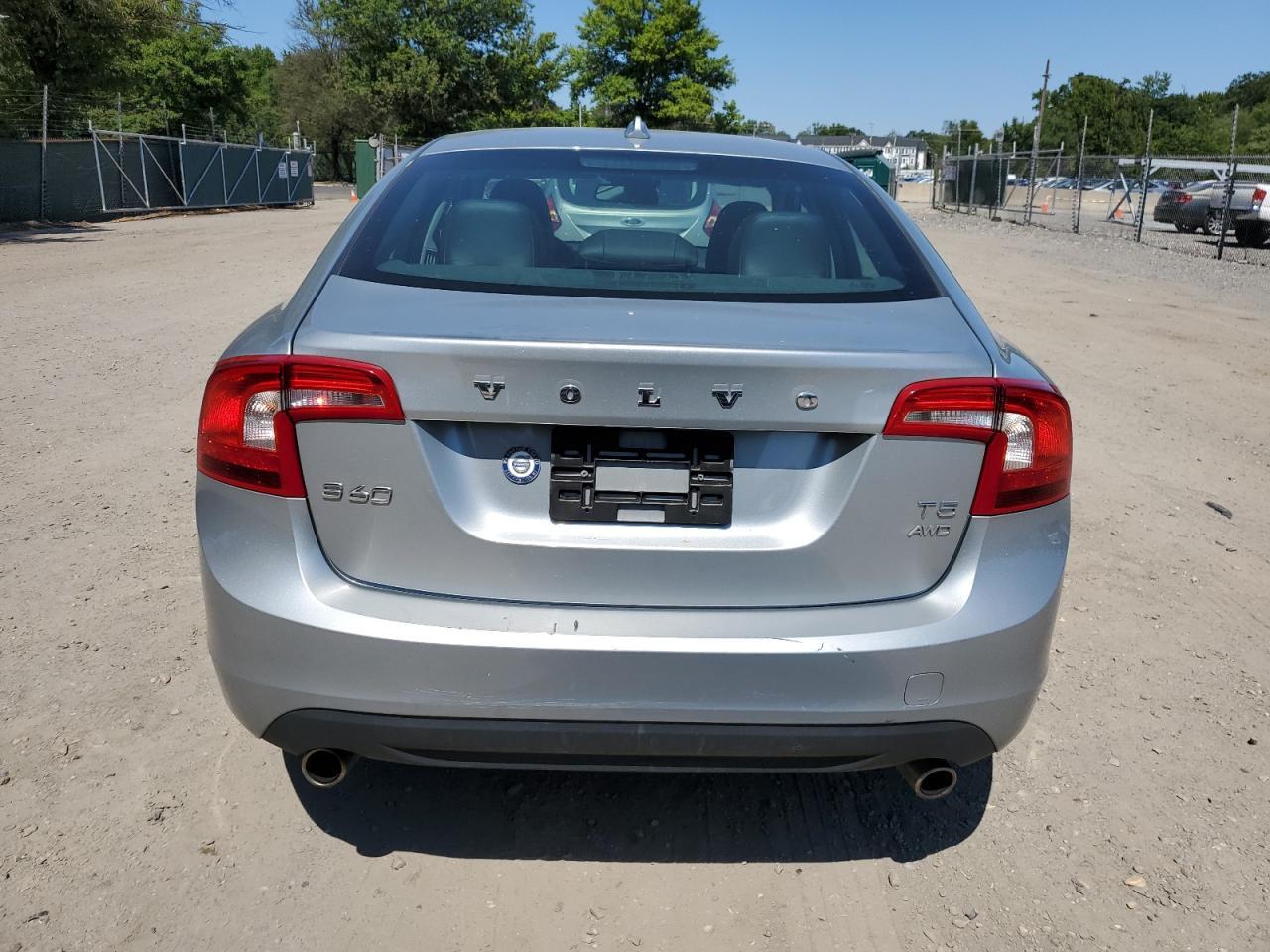 2013 VOLVO S60