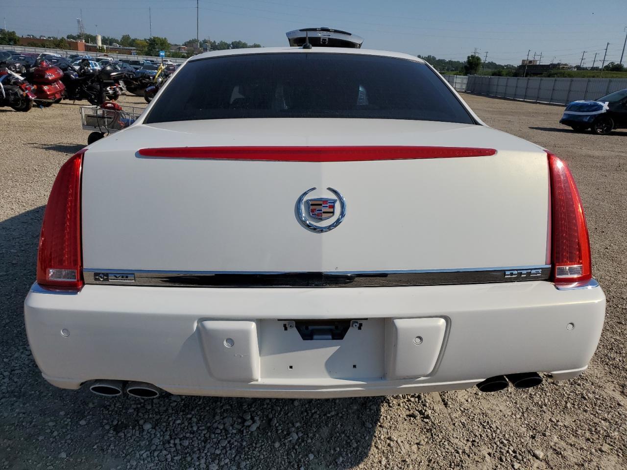 2006 CADILLAC DTS