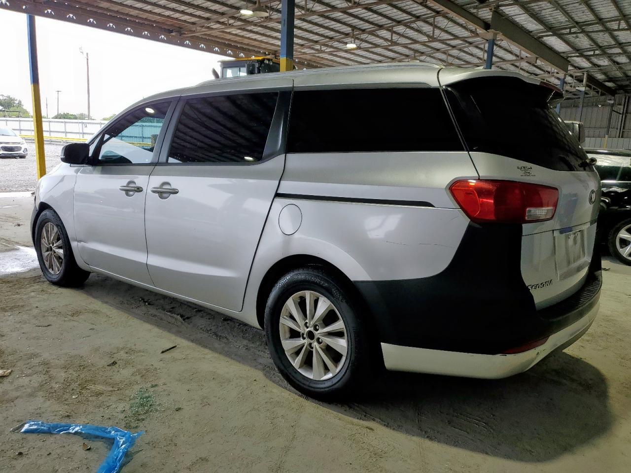 2016 KIA SEDONA