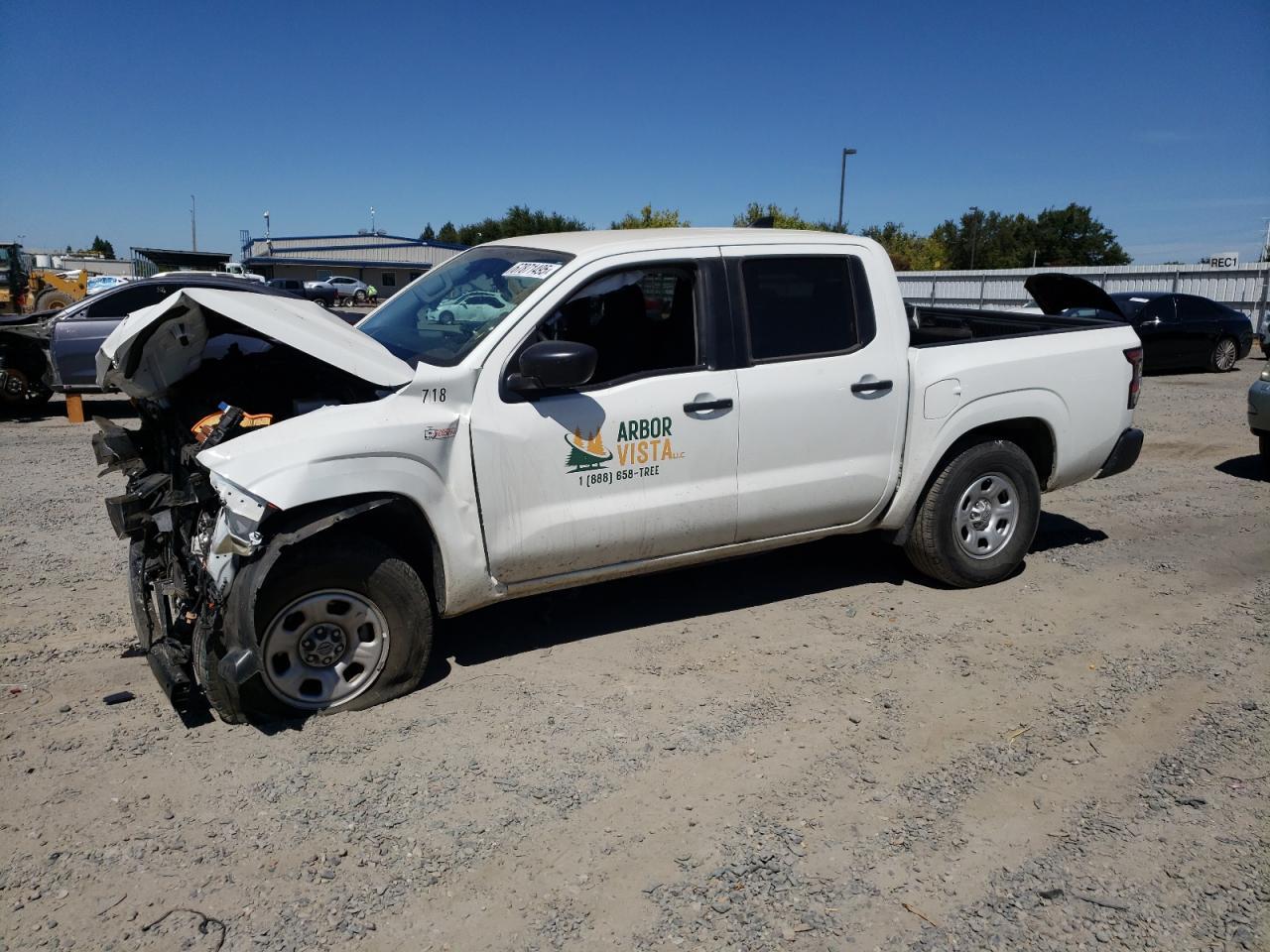 2024 NISSAN Frontier