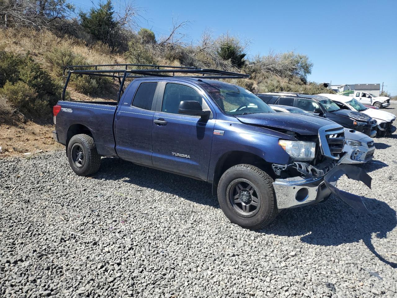 2011 TOYOTA TUNDRA