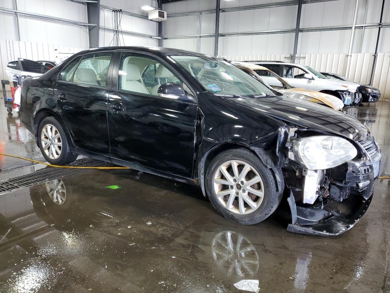2010 VOLKSWAGEN JETTA