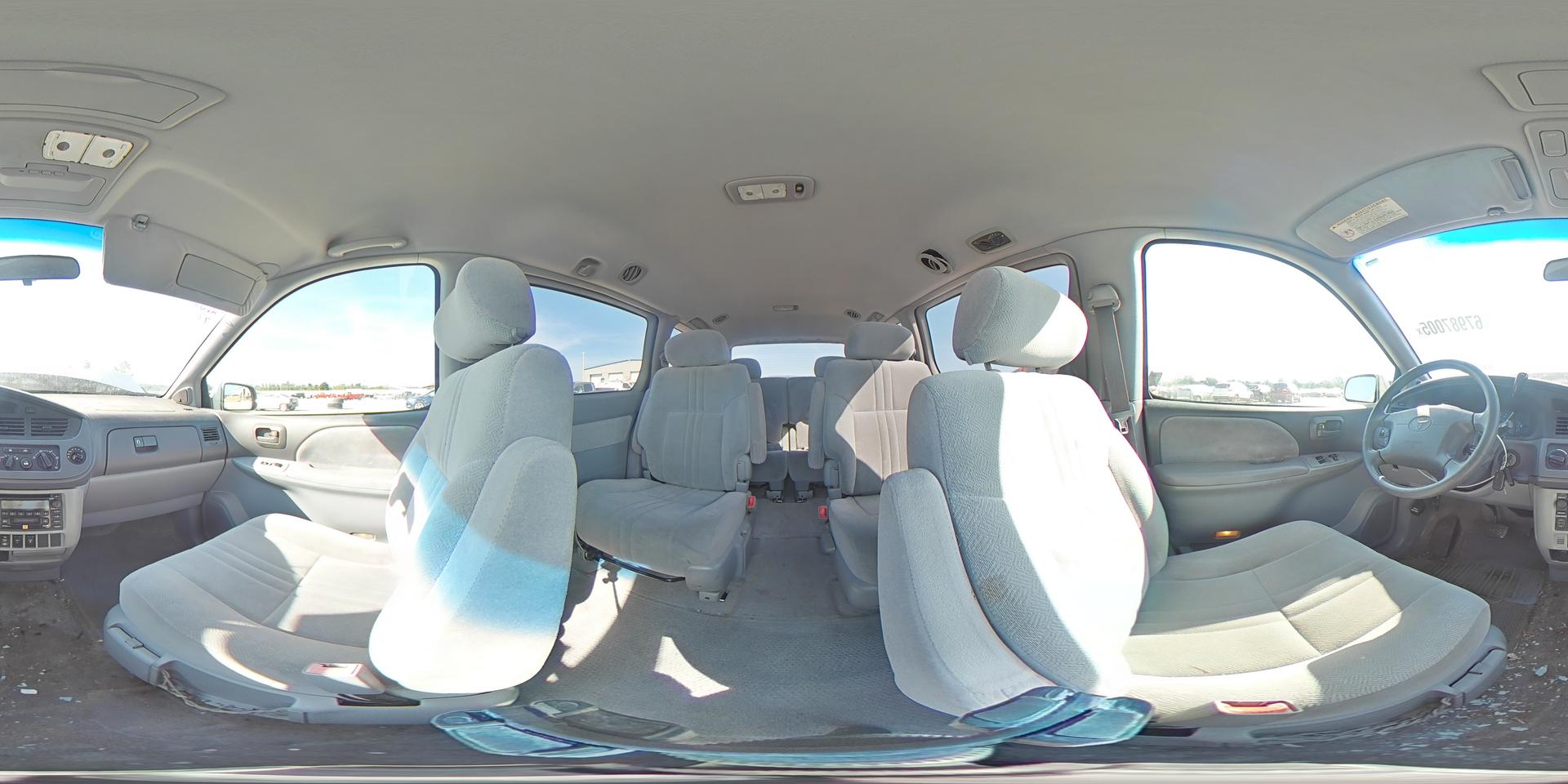 2003 TOYOTA SIENNA