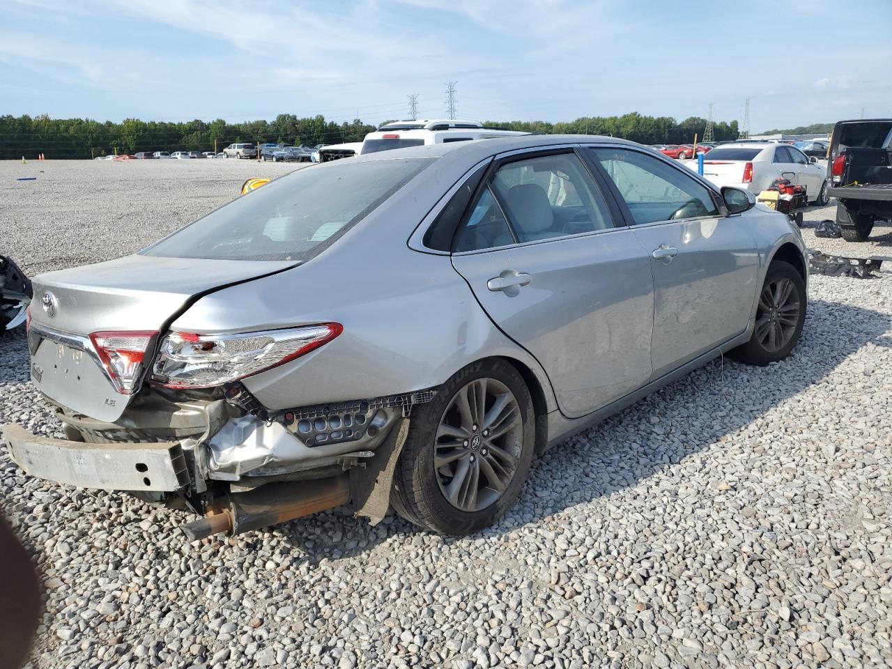 2016 TOYOTA CAMRY