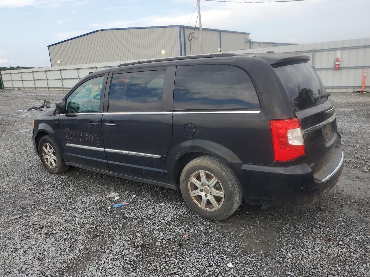 2011 CHRYSLER Town & Country