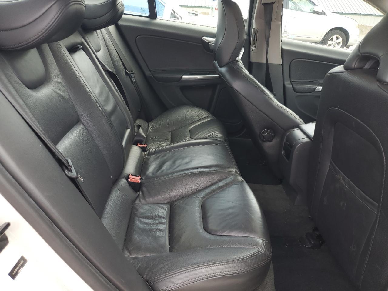 2013 VOLVO S60