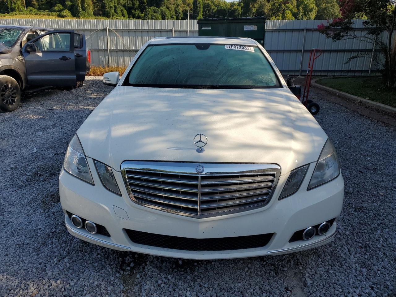 2011 MERCEDES-BENZ E-Class