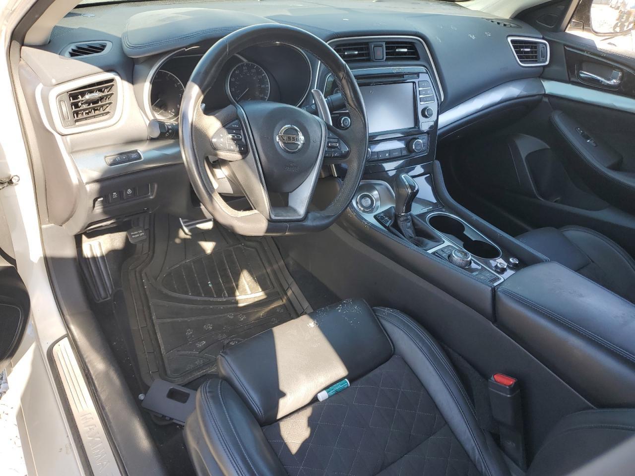 2016 NISSAN Maxima