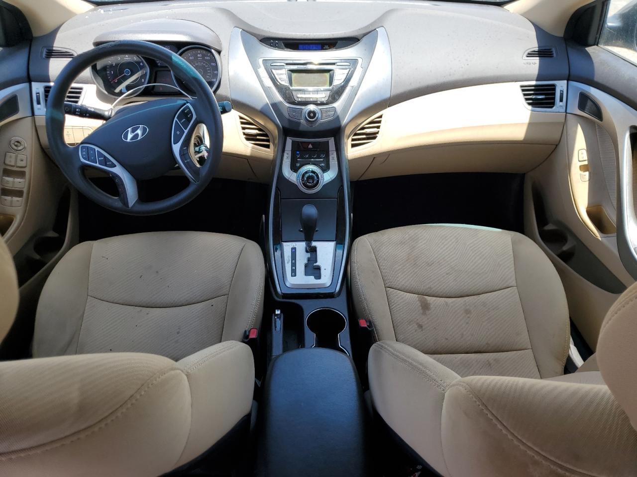 2012 HYUNDAI ELANTRA