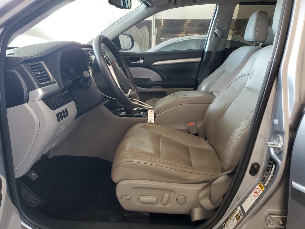 2015 TOYOTA HIGHLANDER
