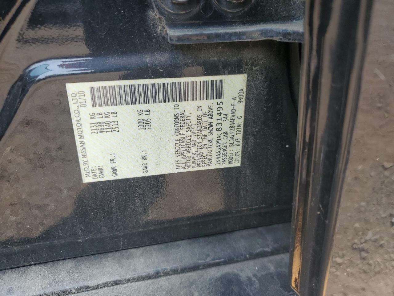 2010 NISSAN Maxima