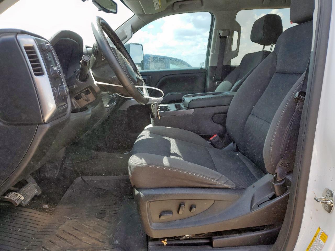 2018 CHEVROLET Silverado